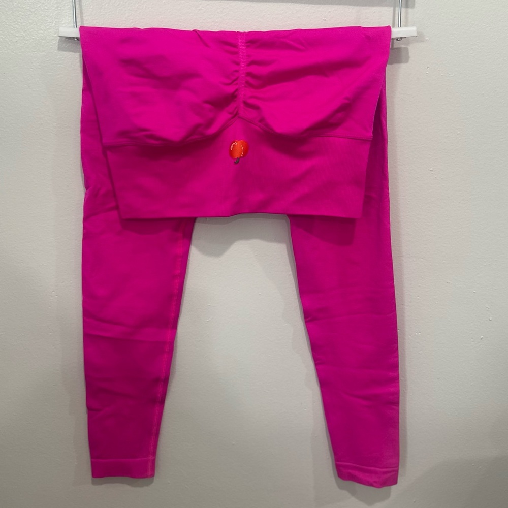 Peached by Nellie Leggings